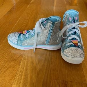 Sketchers girls light up shoes